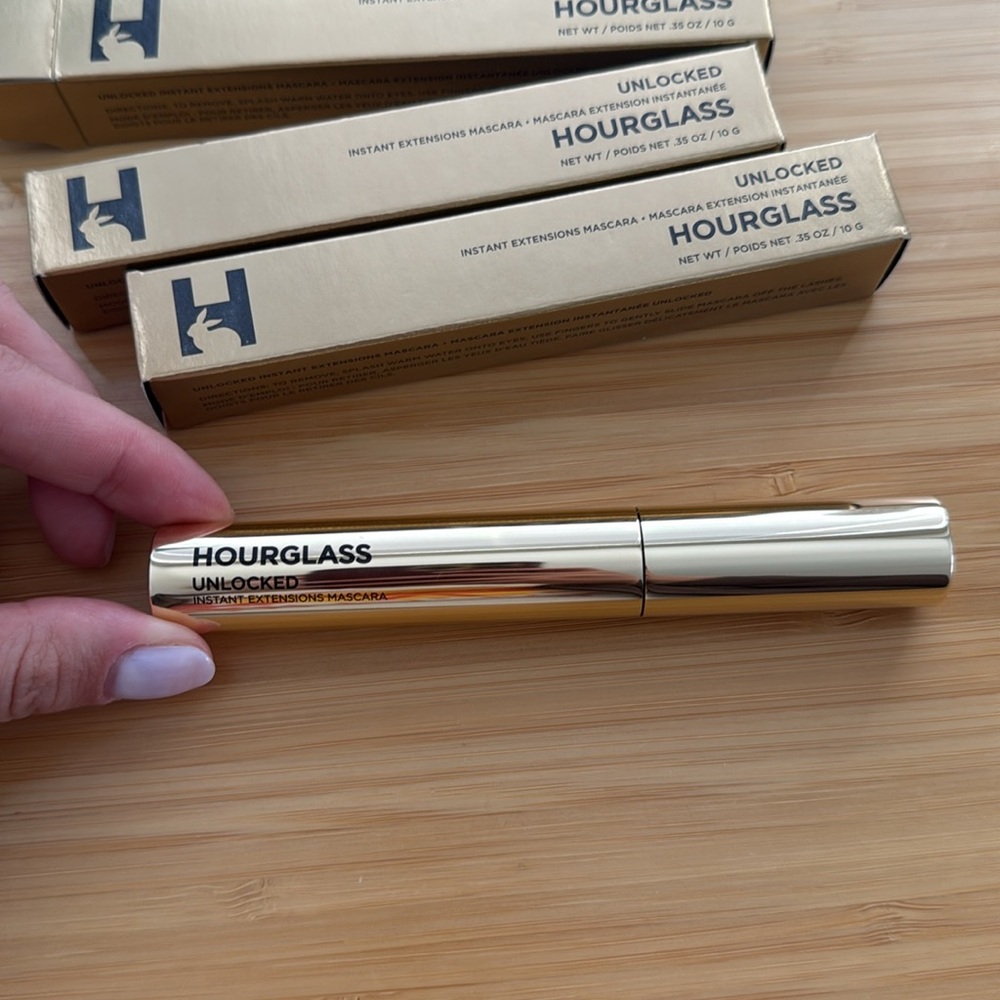 Hourglass Unlocked Mascara in Silver Packaging